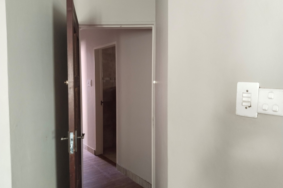 2 Bedroom Property for Sale in Mount Amanzi North West